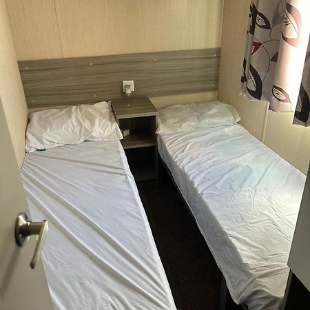 Lido Beach Caravan Prestatyn Eksteriør bilde